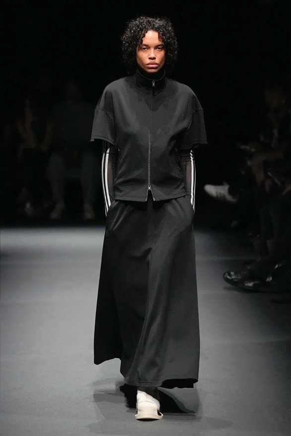 Y-3 2025 春夏系列大秀登場