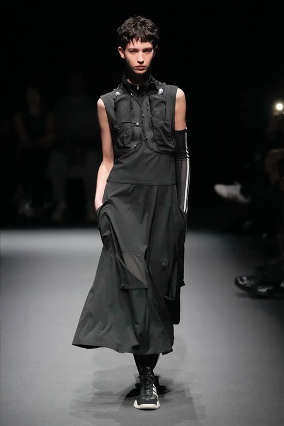 Y-3 2025 春夏系列大秀登場