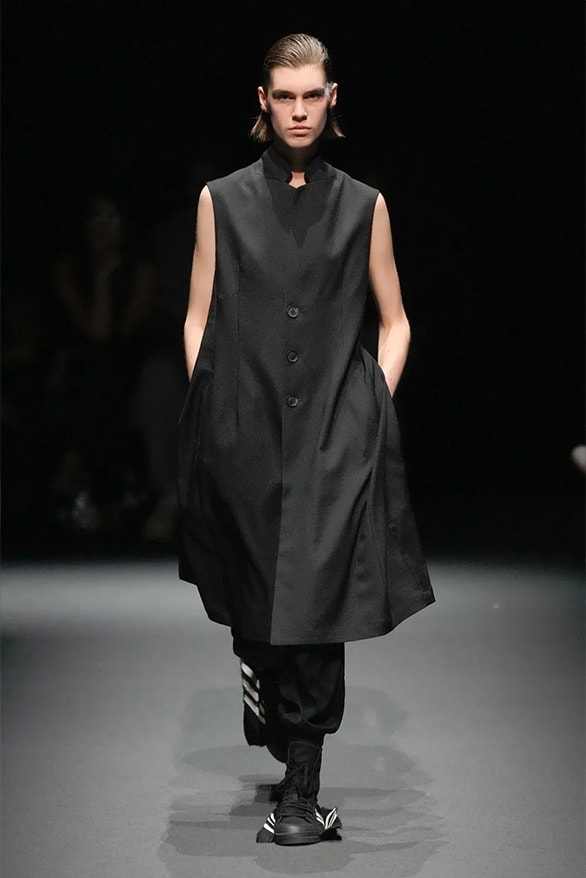 Y-3 2025 春夏系列大秀登場