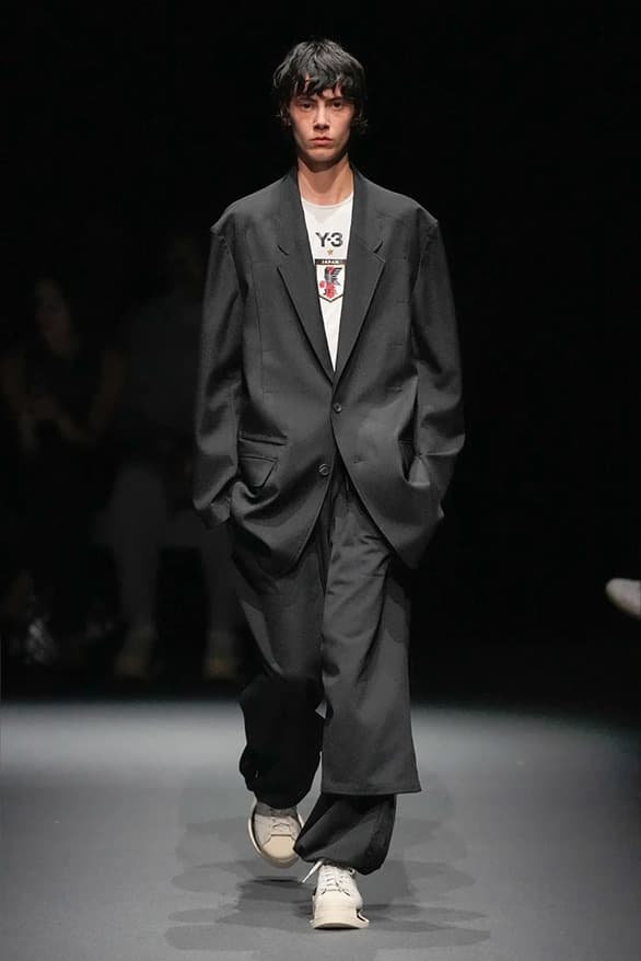 Y-3 2025 春夏系列大秀登場