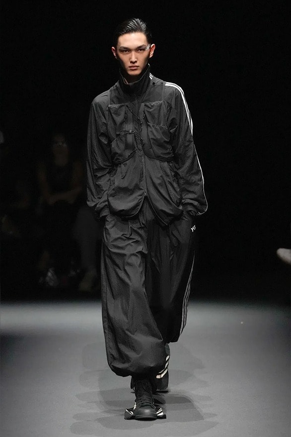 Y-3 2025 春夏系列大秀登場