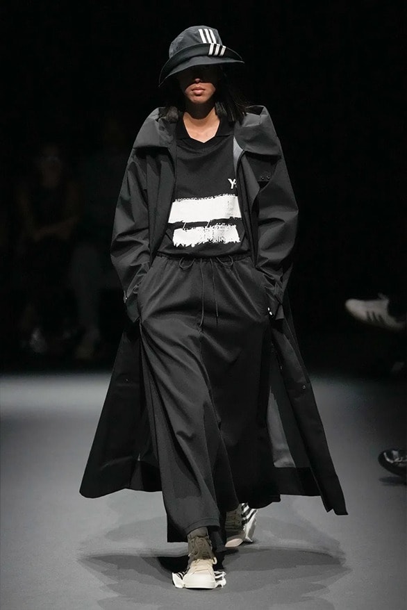 Y-3 2025 春夏系列大秀登場