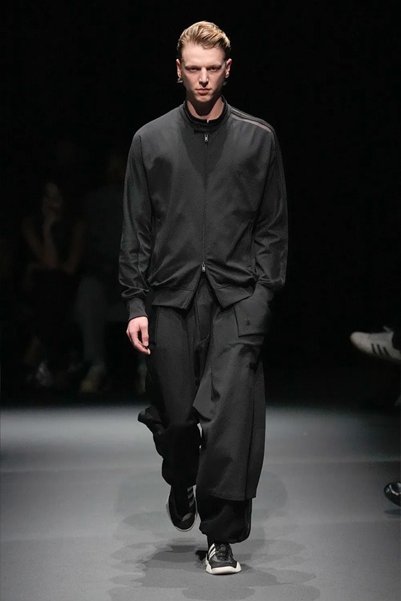 Y-3 2025 春夏系列大秀登場