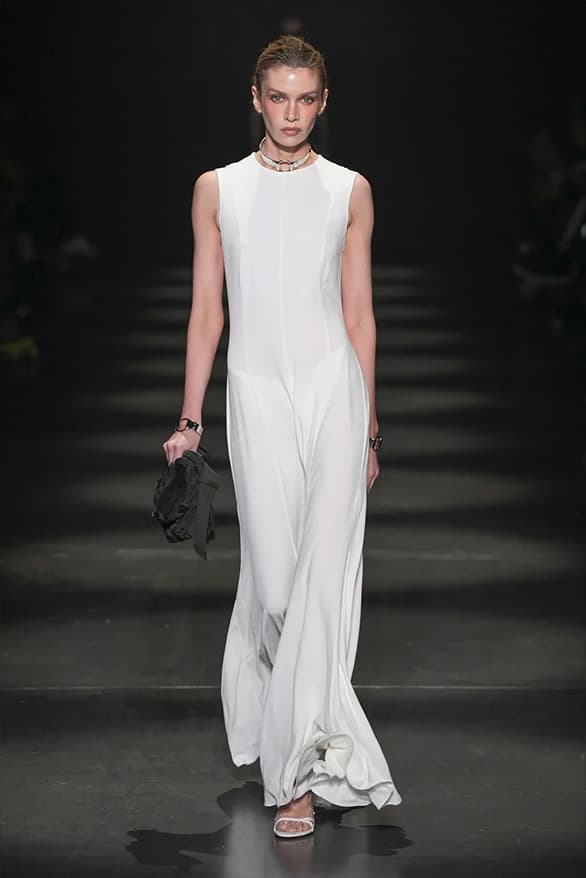 032c 發佈 2025 春夏系列大秀