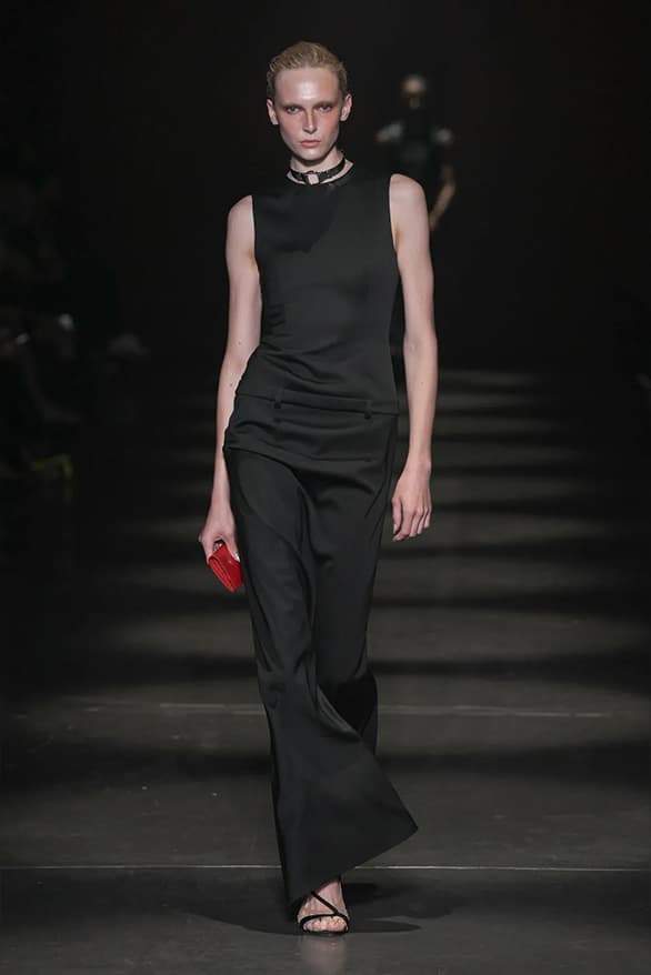 032c 發佈 2025 春夏系列大秀