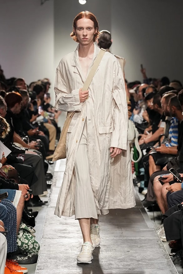 Hed Mayner 發佈 2025 春夏系列大秀