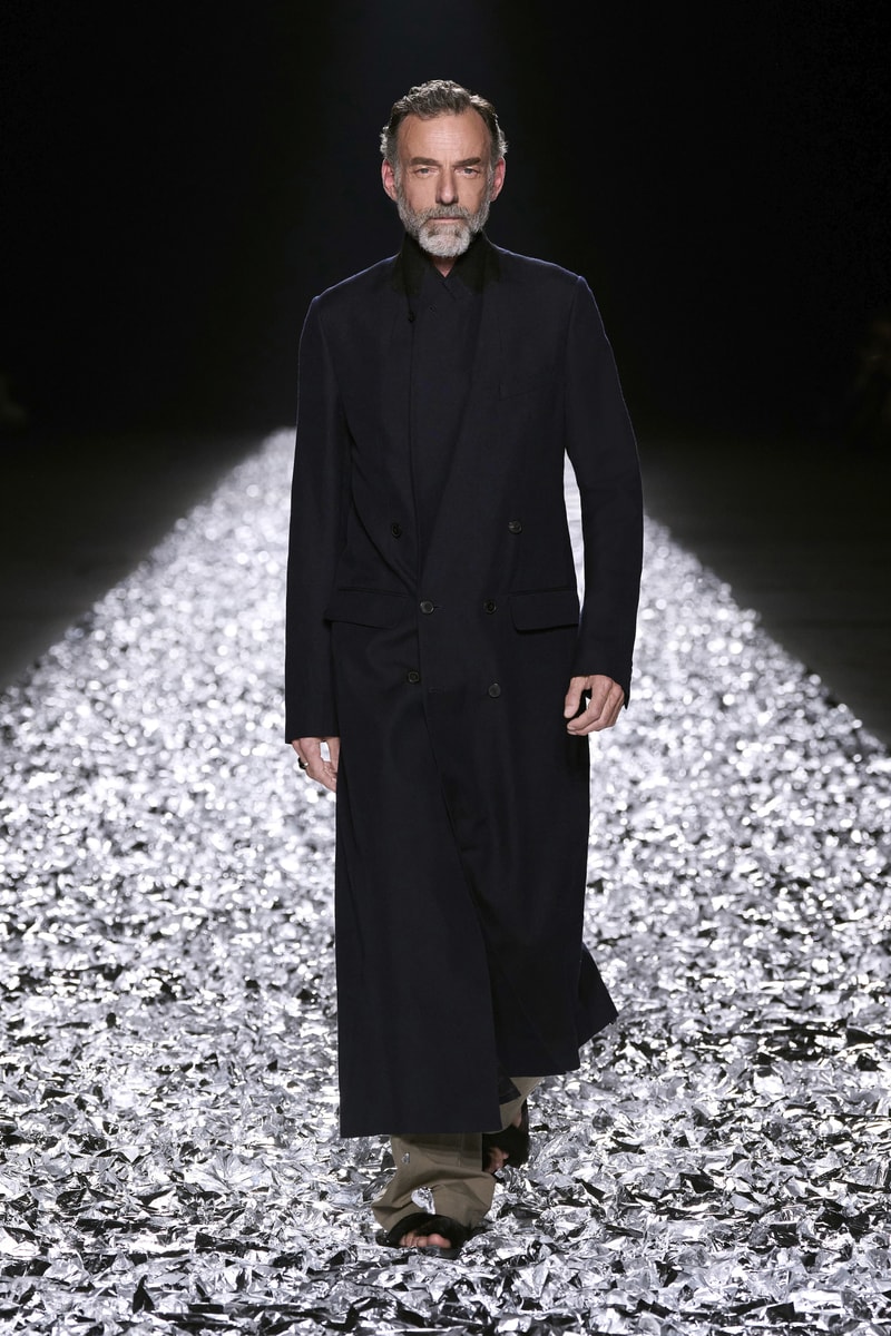Dries Van Noten 发布 2025 春夏男装系列