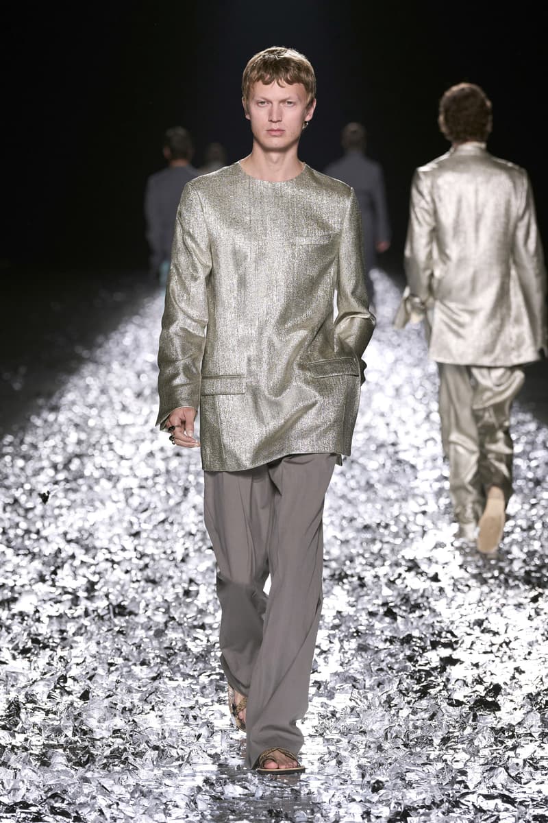 Dries Van Noten 发布 2025 春夏男装系列