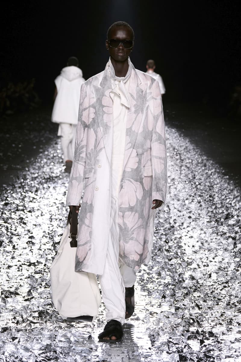Dries Van Noten 发布 2025 春夏男装系列