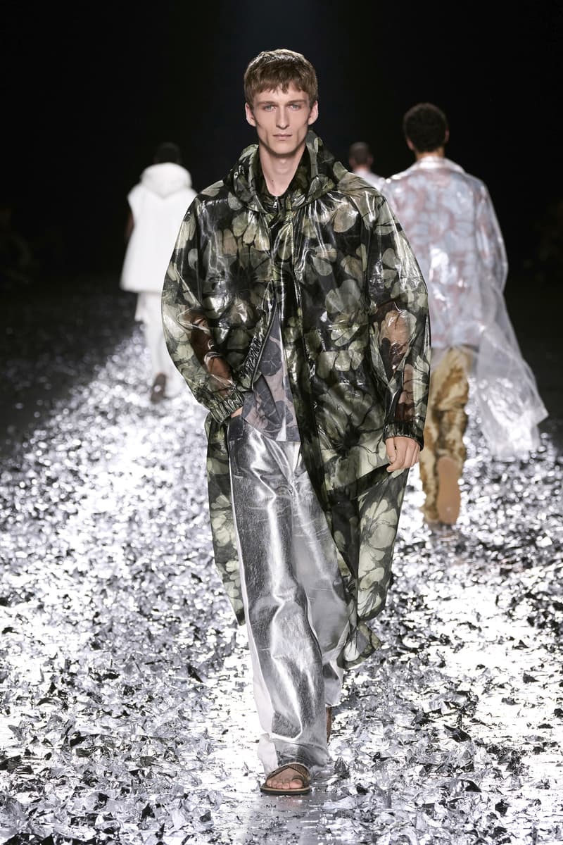 Dries Van Noten 发布 2025 春夏男装系列