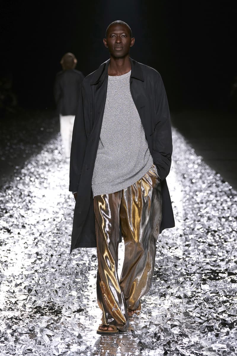 Dries Van Noten 发布 2025 春夏男装系列