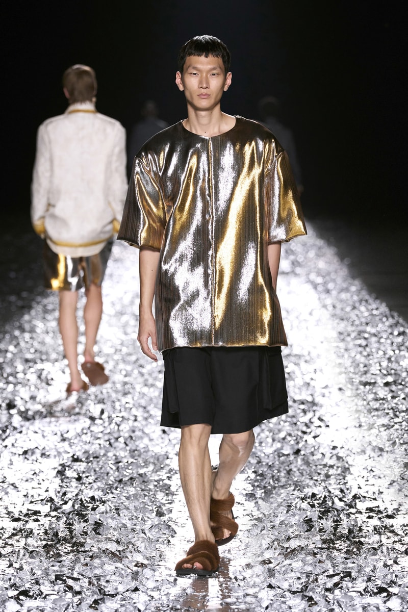 Dries Van Noten 发布 2025 春夏男装系列