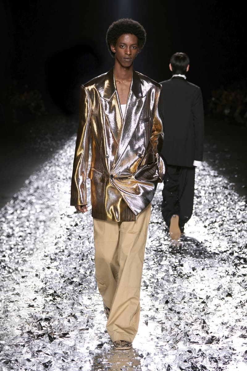 Dries Van Noten 发布 2025 春夏男装系列