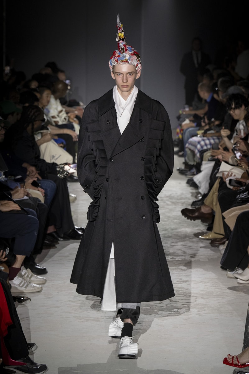 COMME des GARÇONS HOMME PLUS 2025 春夏系列大秀「The Hope of Light」登場