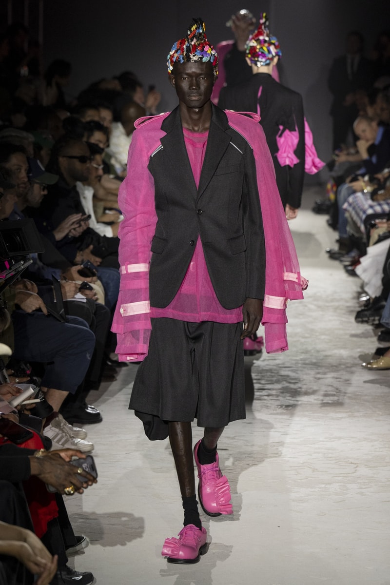 COMME des GARÇONS HOMME PLUS 2025 春夏系列大秀「The Hope of Light」登場