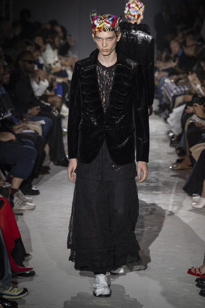 COMME des GARÇONS HOMME PLUS 2025 春夏系列大秀「The Hope of Light」登場