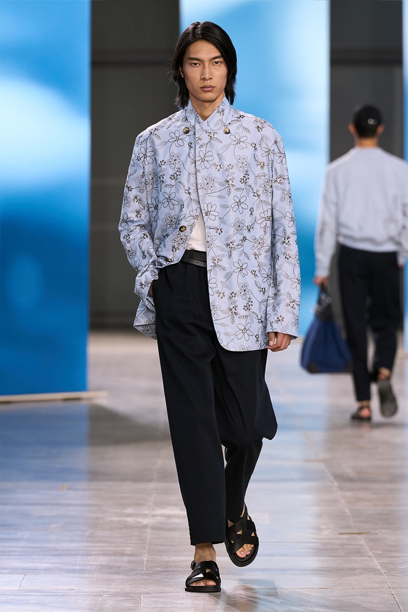 Hermès 發佈 2025 春夏系列大秀