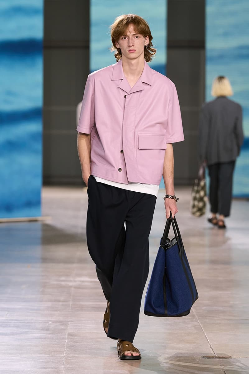 Hermès 發佈 2025 春夏系列大秀