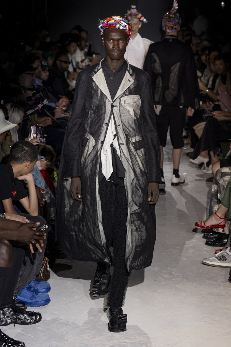 COMME des GARÇONS HOMME PLUS 2025 春夏系列大秀「The Hope of Light」登場