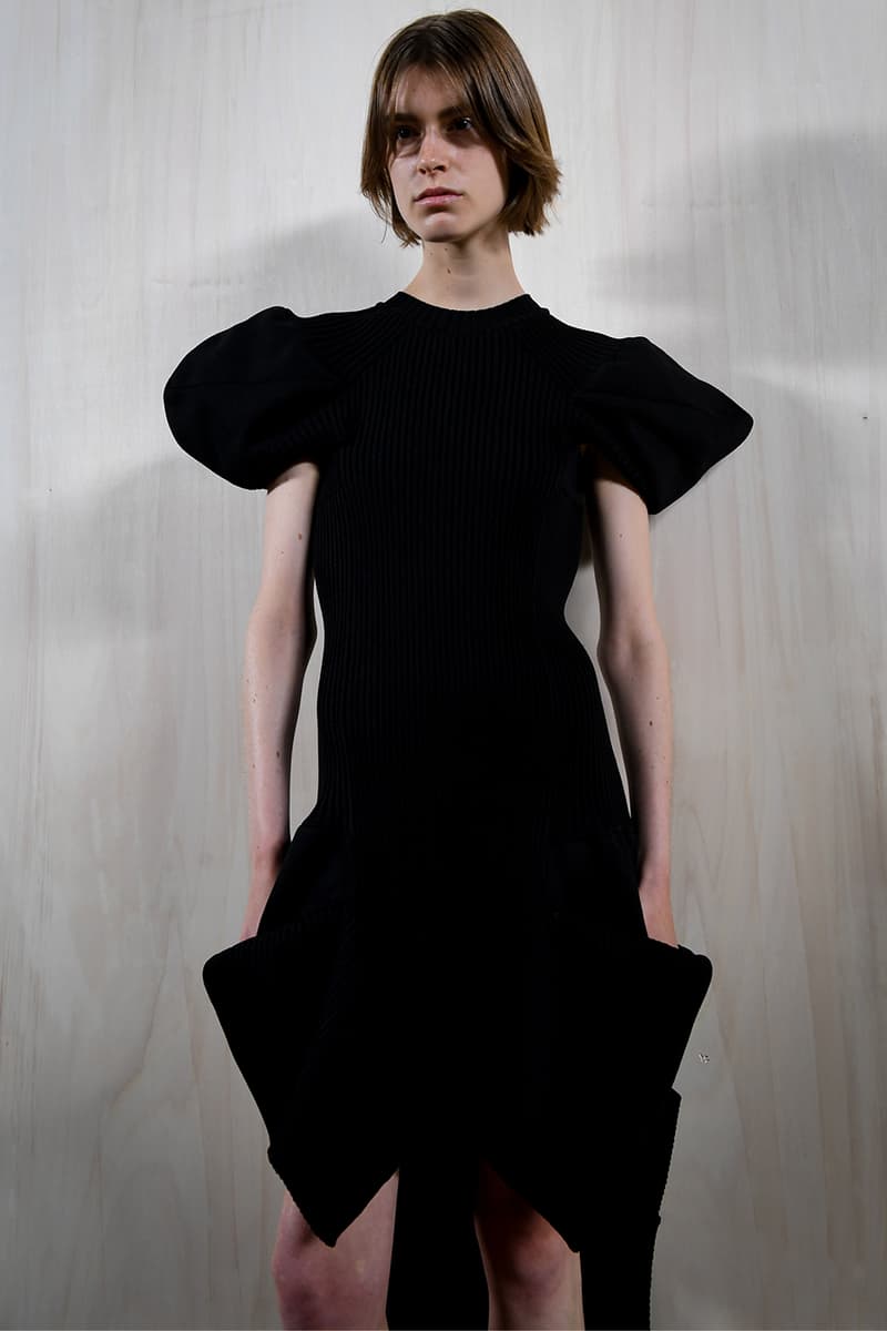 sacai 2025 春夏系列大秀登場