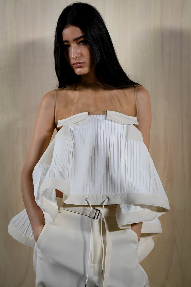 sacai 2025 春夏系列大秀登場