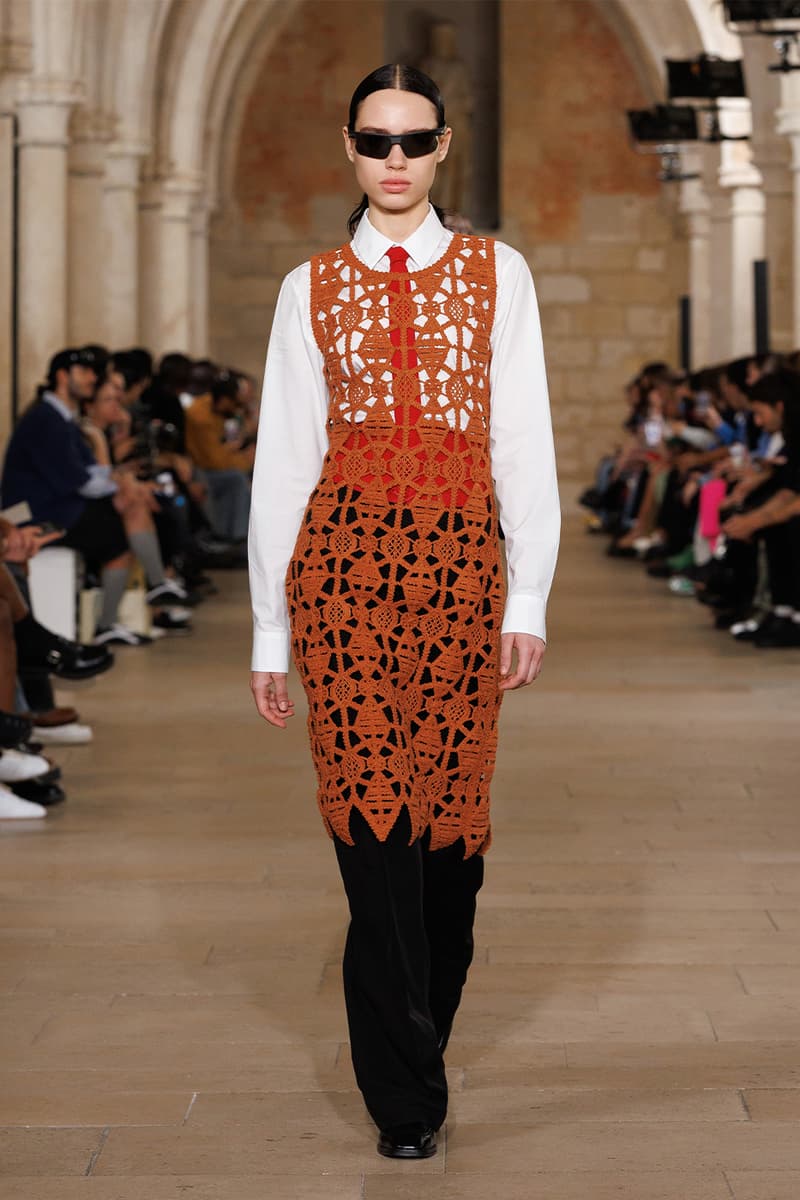 WOOYOUNGMI 發佈 2025 春夏系列大秀