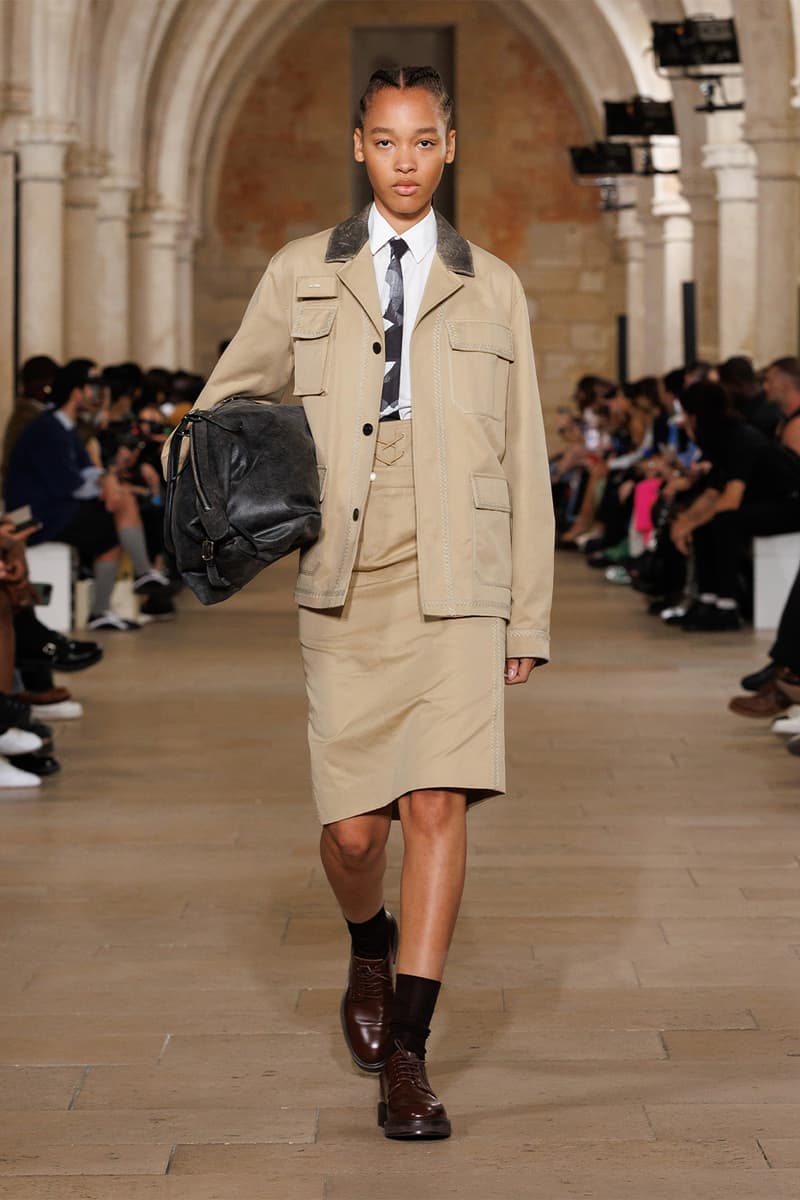 WOOYOUNGMI 發佈 2025 春夏系列大秀