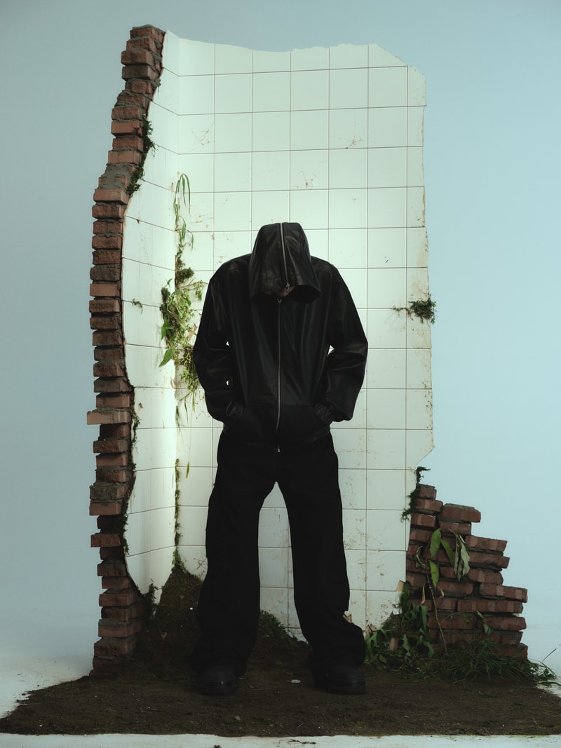 UNCERTAIN FACTOR 发布 2025 春夏系列 LOOKBOOK