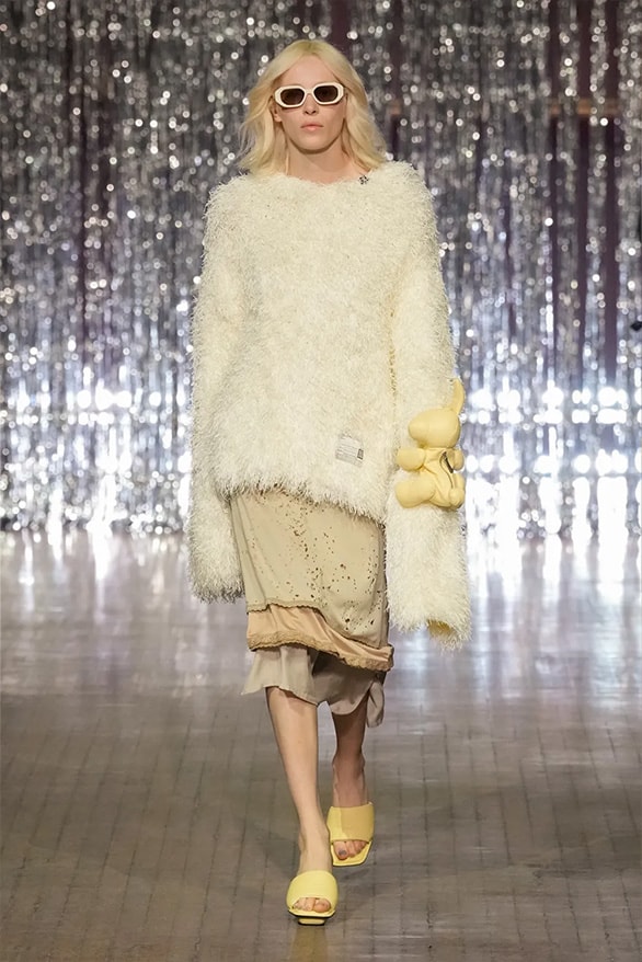 Maison MIHARA YASUHIRO 發佈 2025 春夏系列大秀