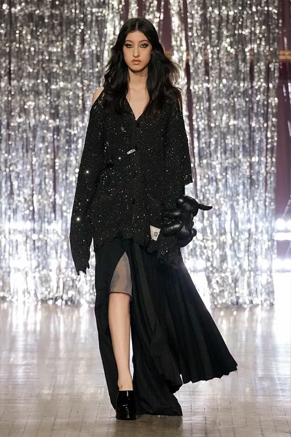 Maison MIHARA YASUHIRO 發佈 2025 春夏系列大秀