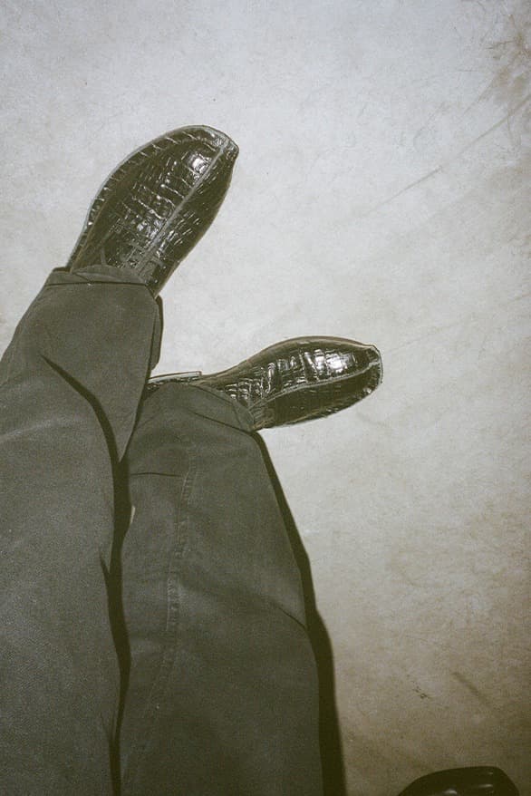 率先近賞 Martine Rose x Clarks Originals 2025 春夏全新联名鞋款