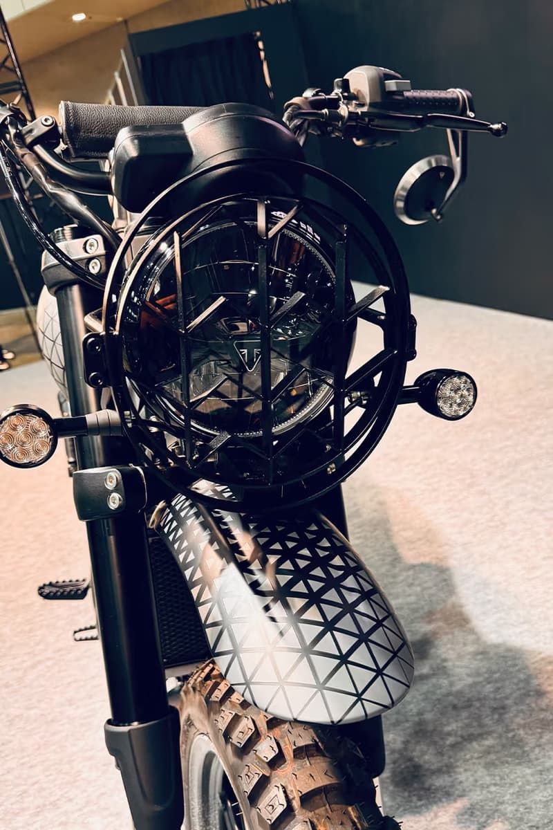 Triumph 攜手 White Mountaineering 打造全新特別版聯名車型