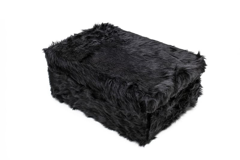 Bravest Studios 推出酷似「黑熊」腳掌外型穆勒鞋