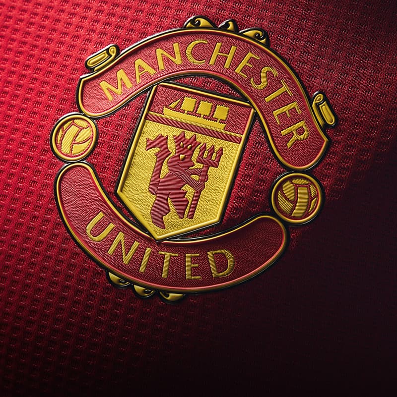 adidas 携手 Manchester United 发布 2024/2025 赛季主场球衣 