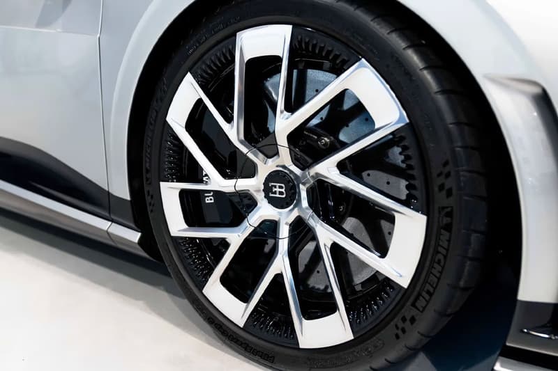 Bugatti 全球限量 10 輛  Centodieci 正式現身市場出售