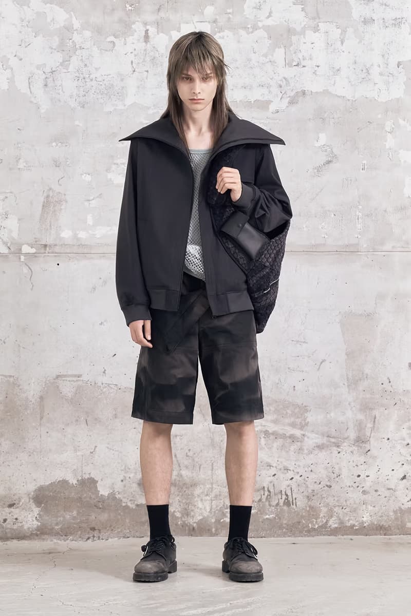 JiyongKim 發佈 2025 春夏系列