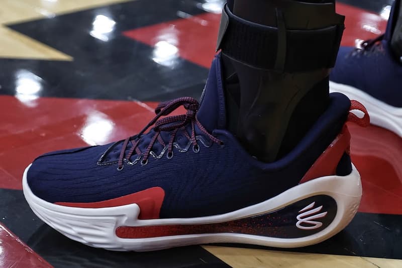 Steph Curry 率先着用 Under Armour Curry 12 美國隊配色