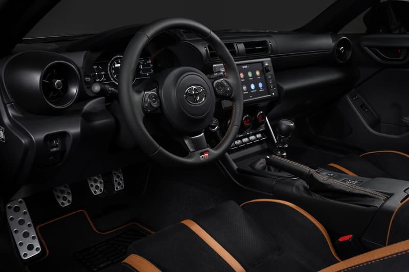 Toyota 發表全新 2025 GR86「Hakone」特別版車型