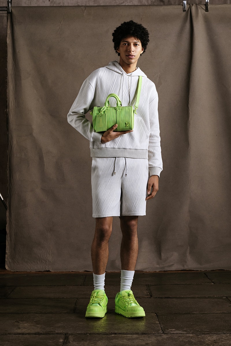 Louis Vuitton 创意总监 Pharrell Williams 释出其首次设计的秋冬男装系列单品