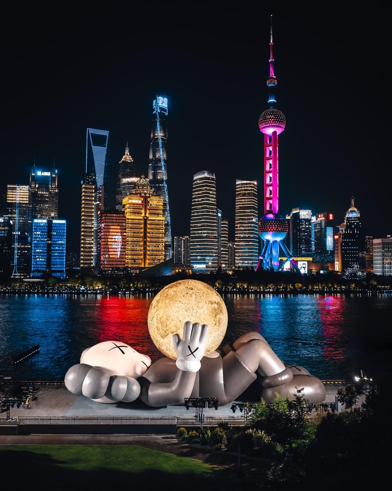 KAWS 与 AllRightsReserved 呈献《KAWS:HOLIDAY》上海站