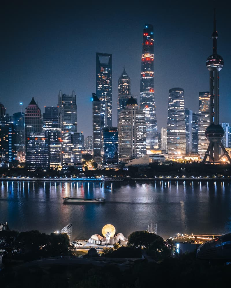 KAWS 与 AllRightsReserved 呈献《KAWS:HOLIDAY》上海站