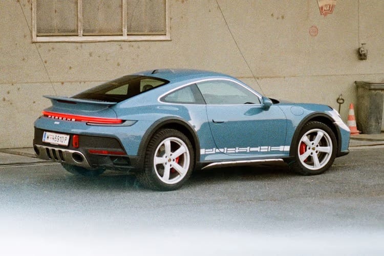 近賞 Sean Wotherspoon 操刀設計全新 Porsche 911 Dakar 定製車型