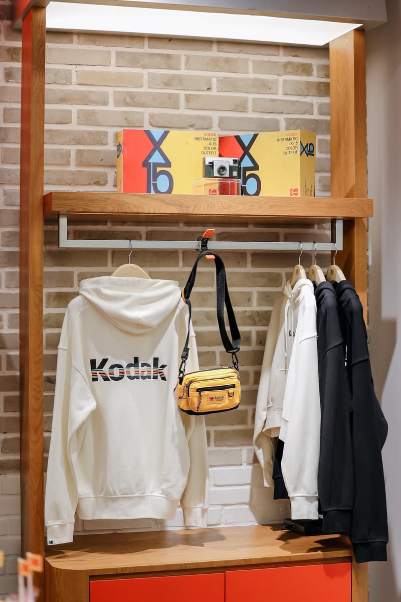 走进 KODAK 服饰上海环球港店