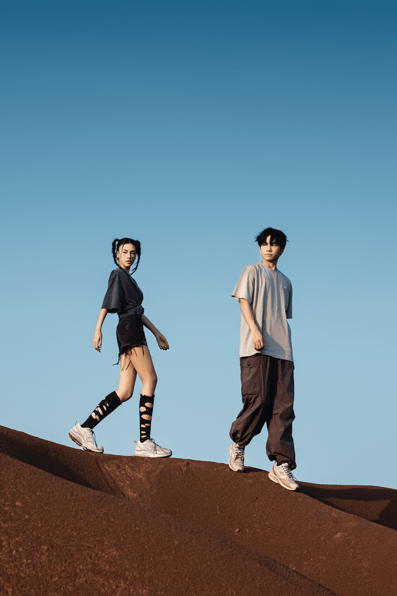 Saucony 携手 COSTS 推出 KINVARA 4 RE 联名鞋款