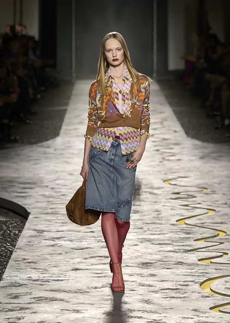 Versace 發佈 2025 春夏系列大秀
