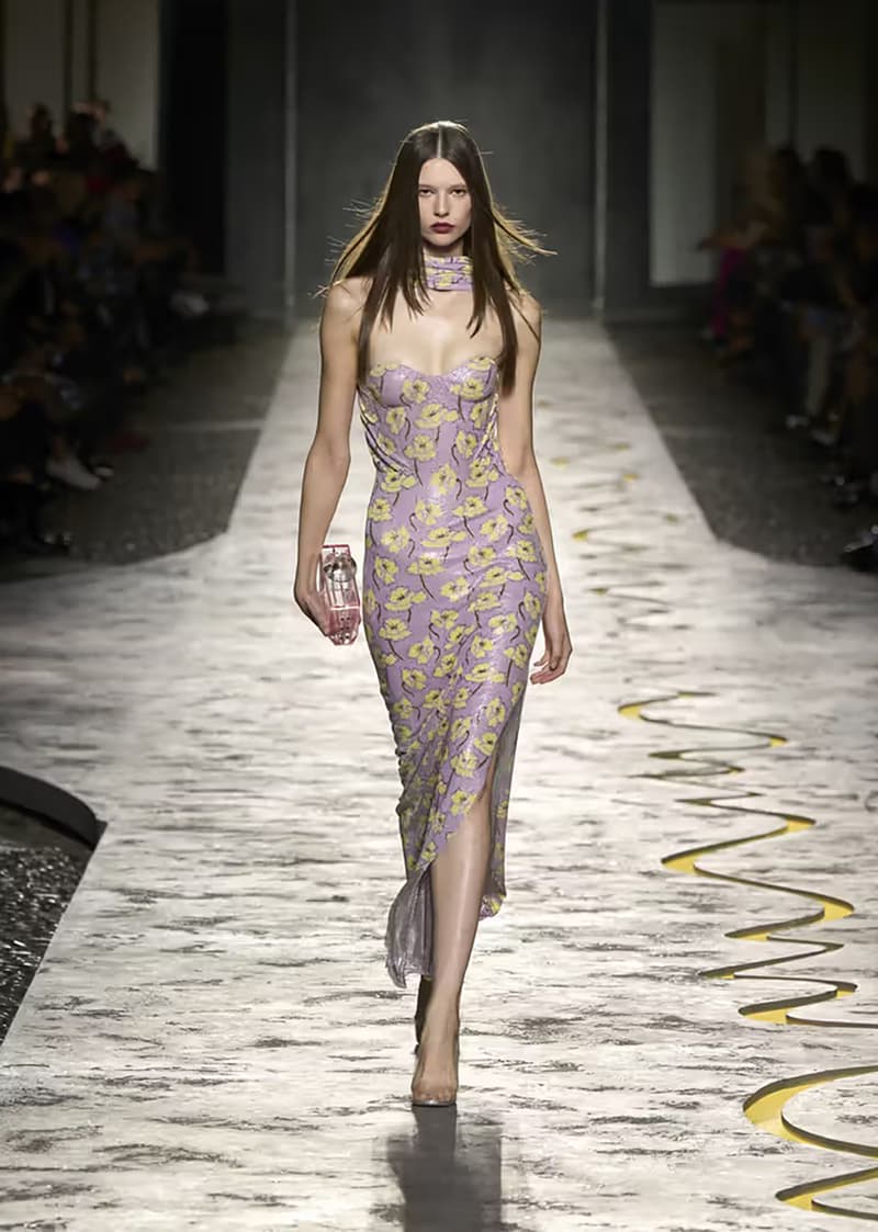 Versace 發佈 2025 春夏系列大秀