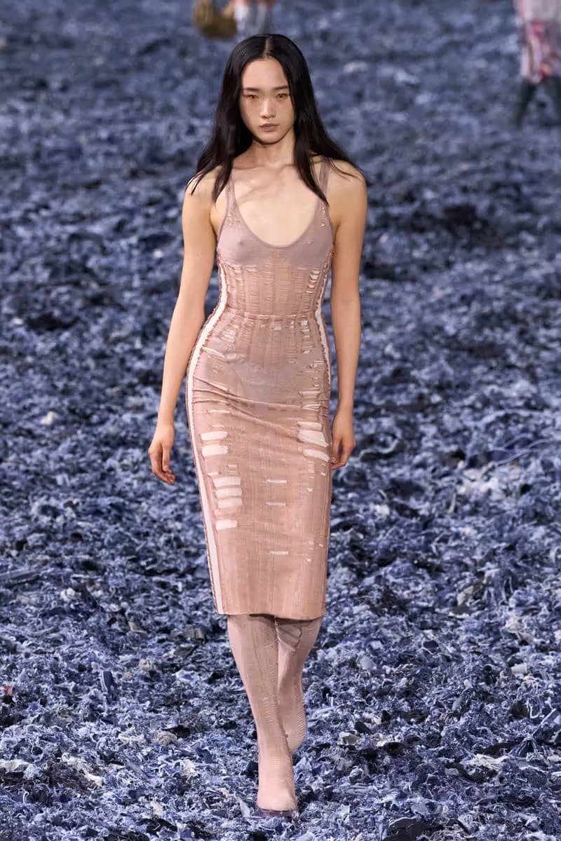 Glenn Martens 执掌 Diesel 2025 春夏系列大秀登场