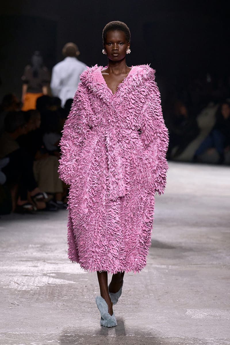 Bottega Veneta 2025 春夏系列大秀登场