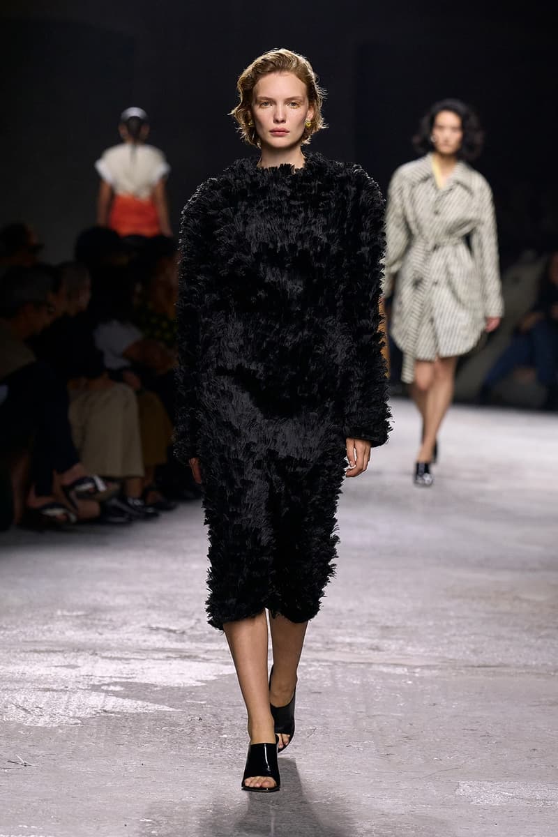 Bottega Veneta 2025 春夏系列大秀登场