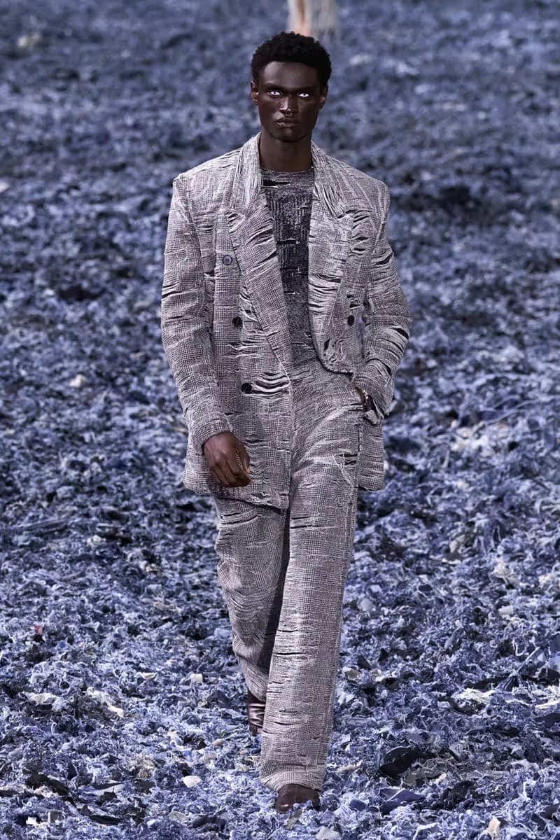 Glenn Martens 执掌 Diesel 2025 春夏系列大秀登场